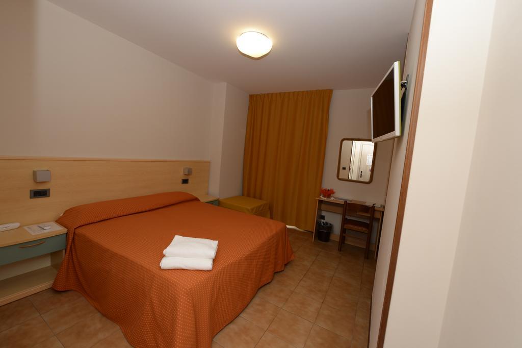 Hotel San Benedetto Peschiera del Garda Dış mekan fotoğraf