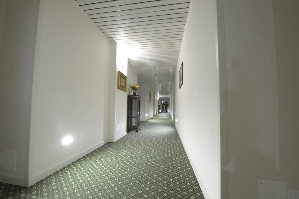 Hotel San Benedetto Peschiera del Garda Dış mekan fotoğraf