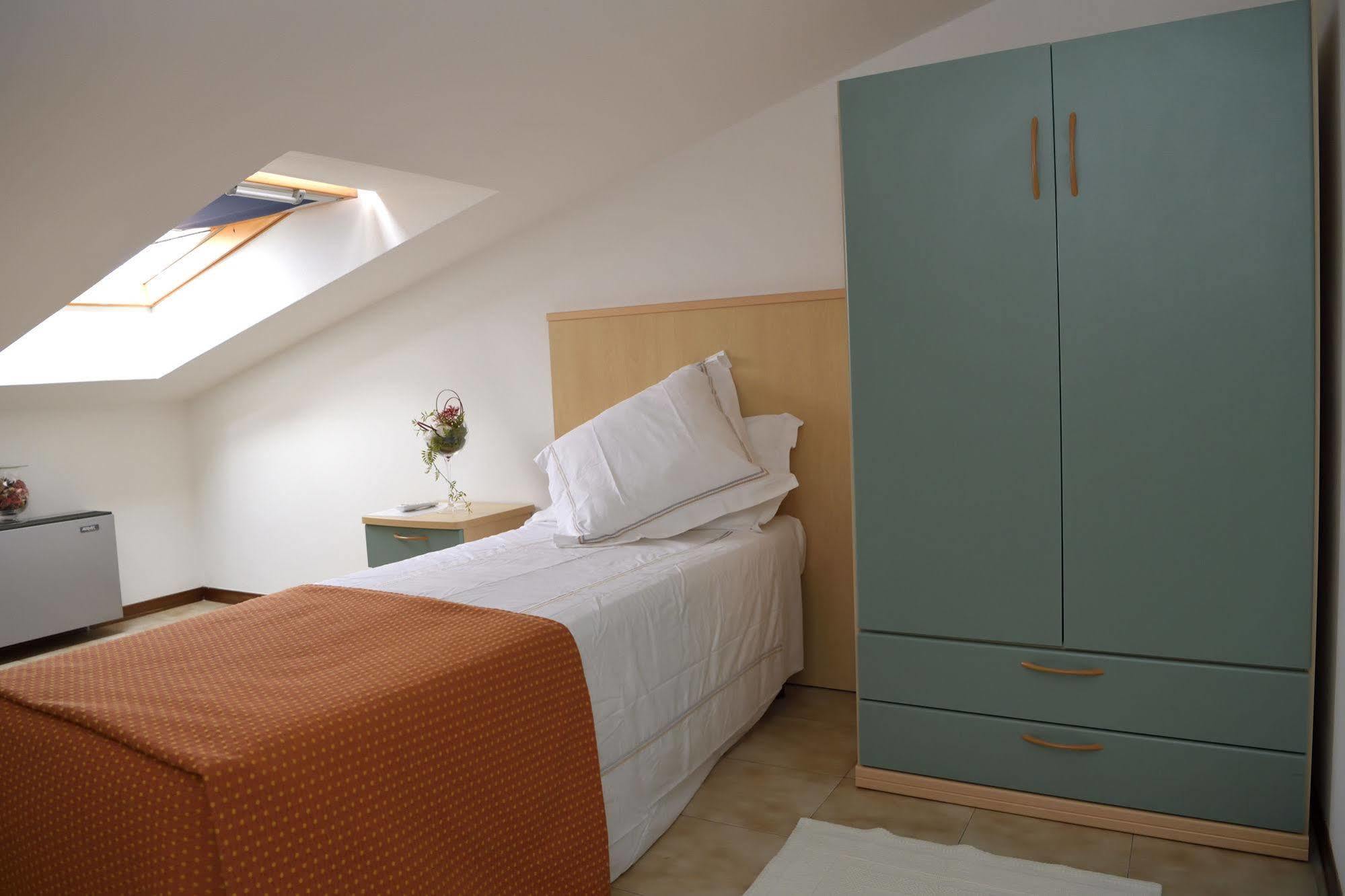Hotel San Benedetto Peschiera del Garda Dış mekan fotoğraf